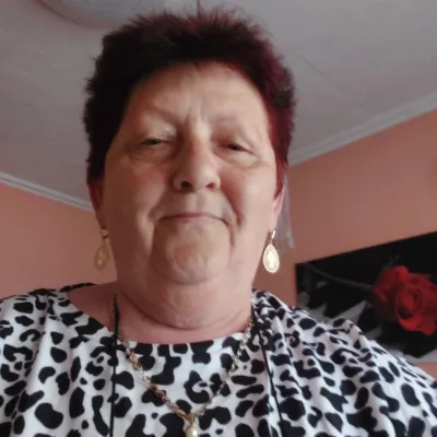 Vidám profilképe
