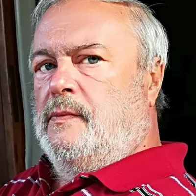 aross profilképe