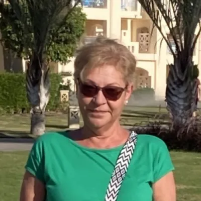 Sarolta profilképe