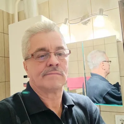 Aranyember profilképe
