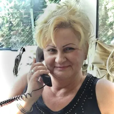 Dorina profilképe