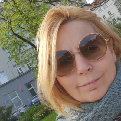 V.Dora1 profilképe