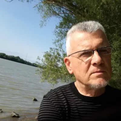 vasvariLS profilképe